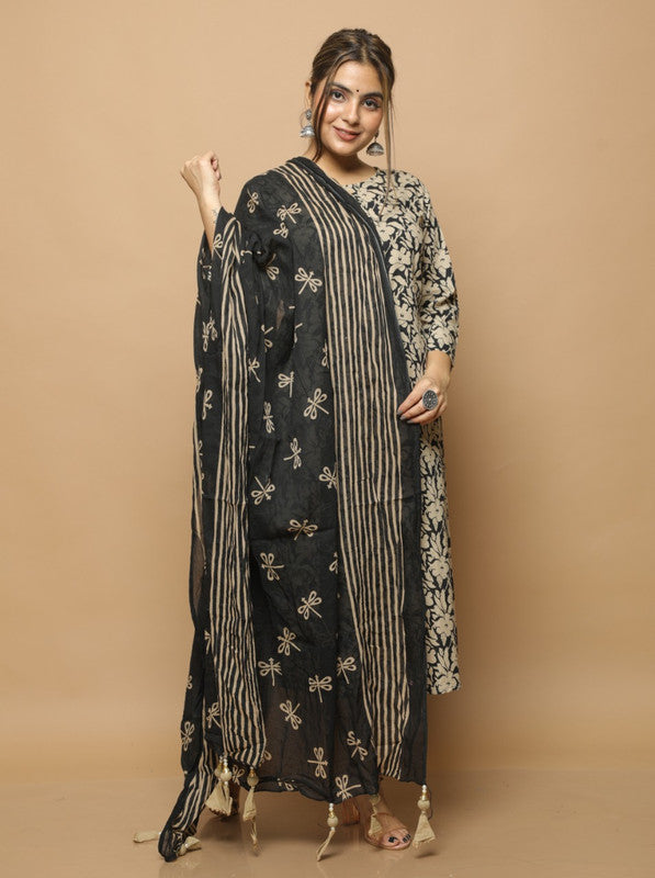 Beige & Black Coloured Pure Cotton with Print & Taussal Work Women Des –  Royskart