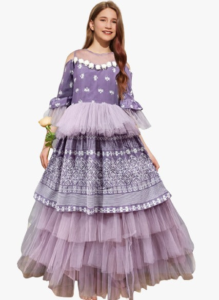 Heavy gown hotsell for girls