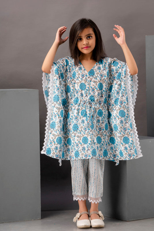 Multi Coloured Pure Cotton with Beautiful Print Regular sleeves