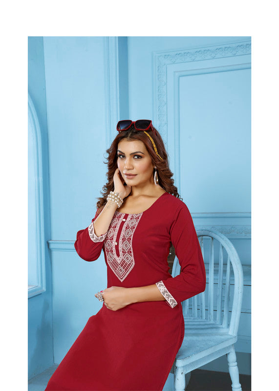 Maroon Coloured Rinkal Cotton with Embroidery Work Round Neck 3/4 sleeves Women Designer Party/ Casual wear Kurti with Pant!!