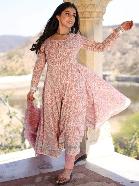 Pink Coloured Cotton with Printed Empire Gotta Patti Boat neck Flared sleeves Women Designer Party/Casual wear A-line shap Kurta with Trousers & Dupatta!!