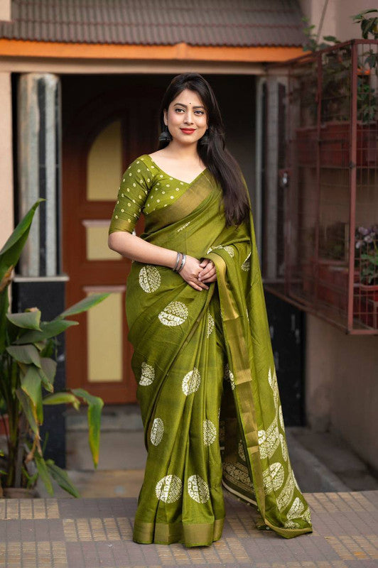 Mehendi Green Coloured Soft Cotton Crape Batik Prints with Zari Pattu woven Border Women Ethnic/Party wear Cotton Saree with Blouse!!