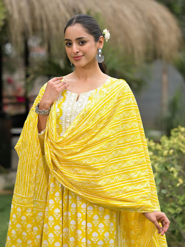 Yellow Coloured Pure Cotton with Floral Print Round Neck 3/4 Sleeves Women Designer Party/Casual wear A-line shape Kurta with Trousers & Dupatta!!