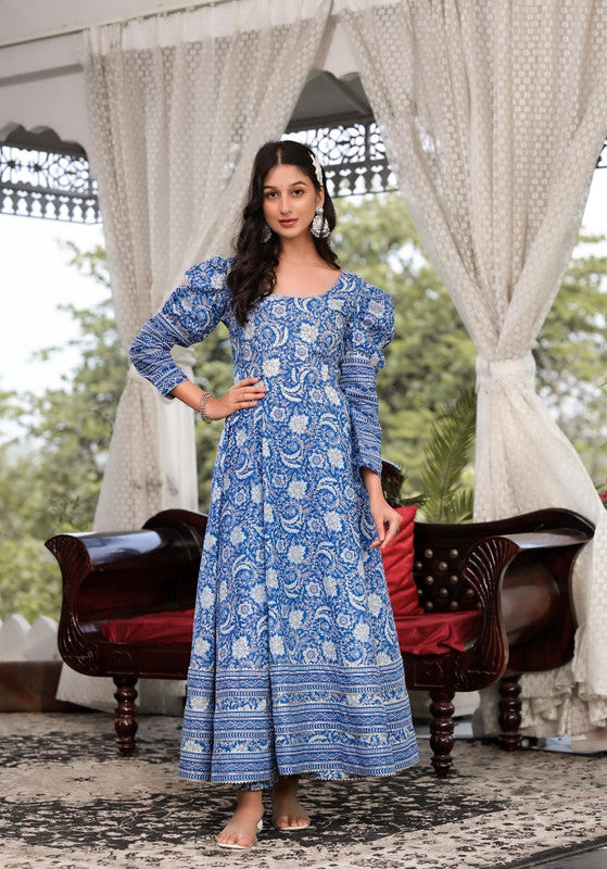 Blue & White Coloured Cotton Floral printed Round neck & long sleeves Women Designer Party/Casual wear Anarkali Kurta with Trousers!!