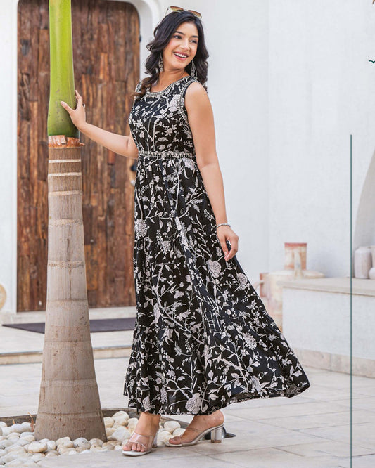 Black with Off White Coloured Heavy Rayon with Beautiful Solid Print Women Party/Casual wear Stunning Gown Kurti!!