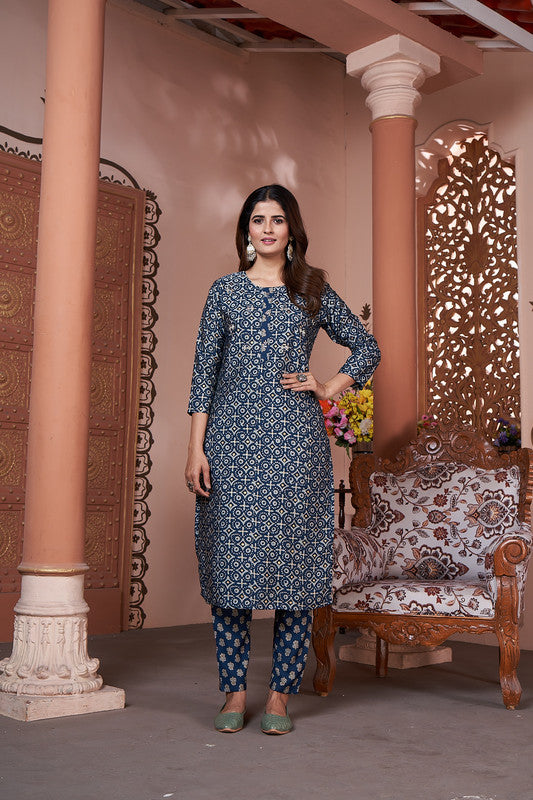 Blue Coloured Royal Silk export quality with Hand work Round Neck 3/4 sleeves Women Designer Party/ Casual wear Kurti with Pant!!