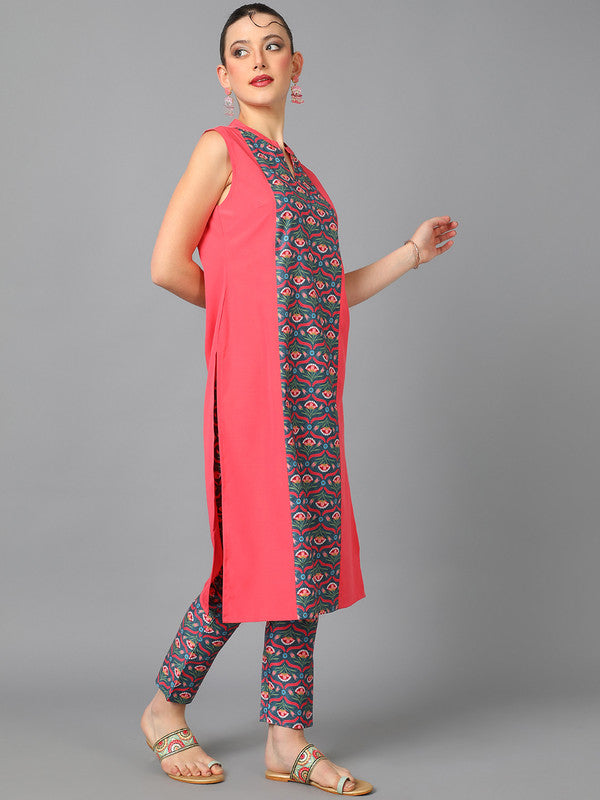 Coral Coloured Crepe with Beautiful Digital Print V-Neck Side Slit Women Designer Party/Casual wear Straight Ethnic Kurta with Pant!!