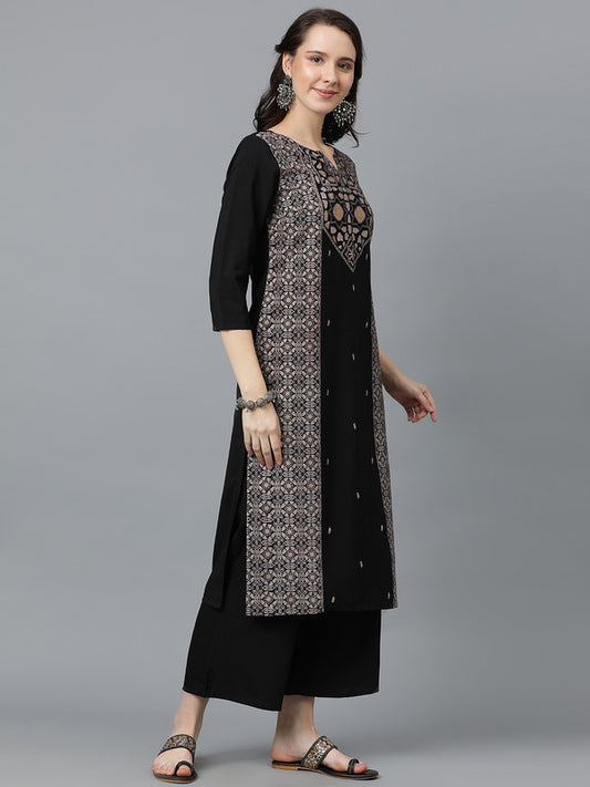 Black Coloured Crepe with Pigment Print Mandarin 3/4th regular sleeve Side Slit Women Designer Party/Casual wear Straight Kurta with Palazzo set!!