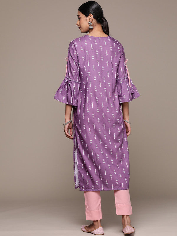 Lavender Coloured Rayon with Screen Print Round Neck Bell Sleeves Side Slits Women Designer Party/Casual Straight Kurta and Pant Set!!