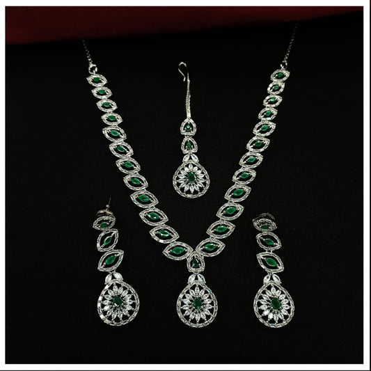 Green & White Coloured Premium American Diamonds Real Kundan Women Long Mala set with earrings & Maatha Patti!!