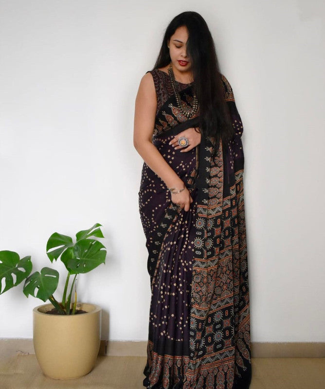 Black & Brown Coloured Imported Cotton Digital print Women Party wear Saree with Blouse!!