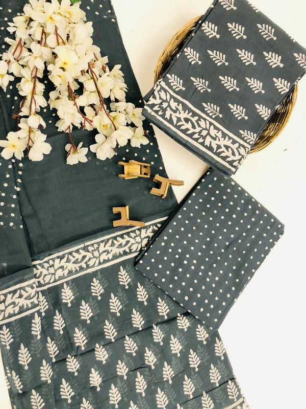 Grey & Off White Coloured Unstitched Pure Cotton Exclusive Hand Block Printed Women Party/Daily wear Dress Material Suit- Top with Bottom &  Mul Cotton Dupatta!!