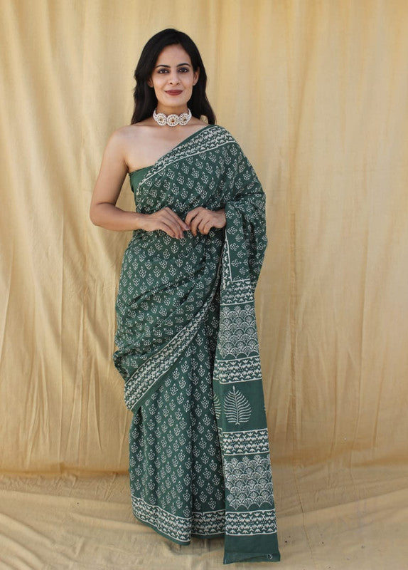 Green & White Coloured Pure Cotton Beautiful Hand Block printed Women Daily/Party wear Saree with Blouse!!