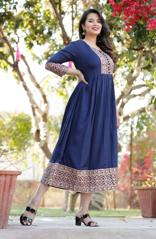 Stitched 3/4th Sleeve Ladies Cotton Gown Kurti, Pattern : Printed, Occasion  : Party Wear at Rs 500 / Piece in Jaipur