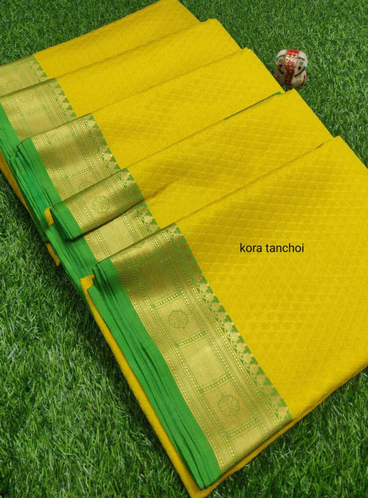 Original Banarasi Tanchoi Silk  latest contrast Saree!!