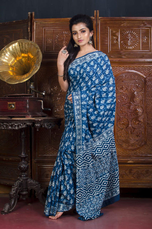 Blue & White Coloured Beautiful Hand Block printed Women Daily/Party wear Pure Cotton Saree with Blouse!!