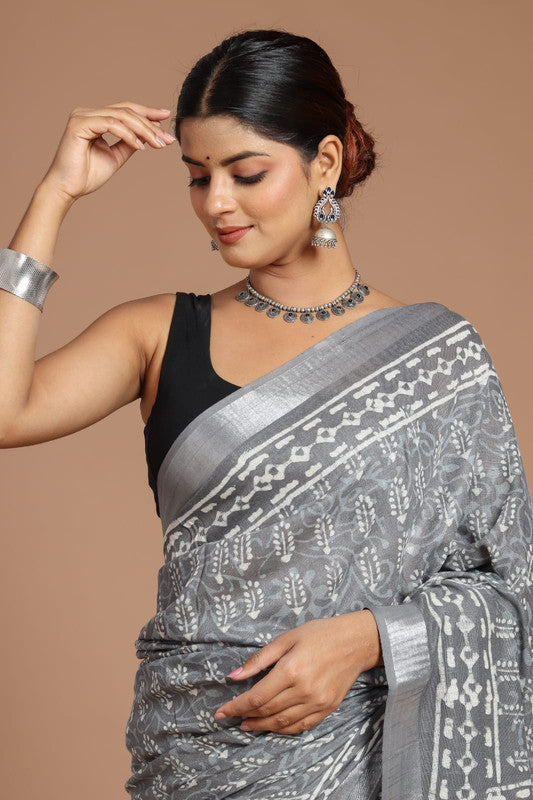 Jewellery on grey on sale saree