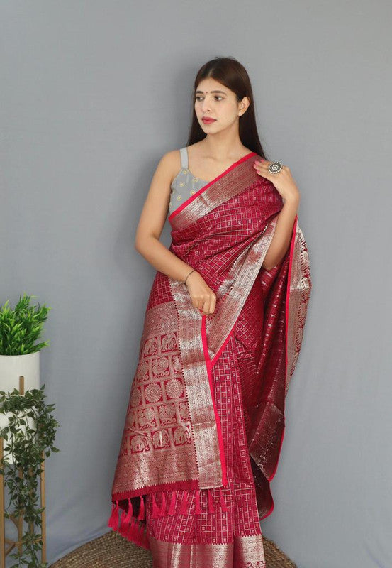 Dark Pink & Red Coloured Beautiful Shiny Checks with Rich Pallu and attractive Border Women Party wear Soft Silk Saree with Blouse!!