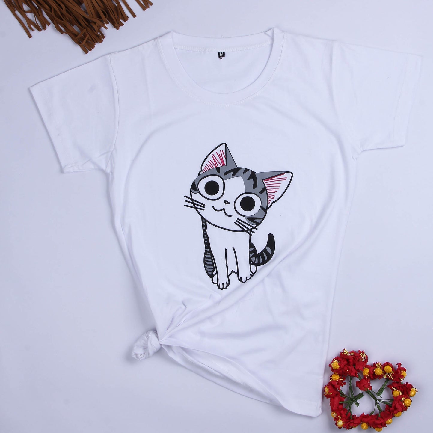 White Coloured Cat print Trendy T-shirt!!