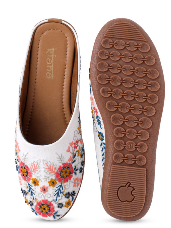 Women's Embroidered White Canvas Round Toe Bellies!!