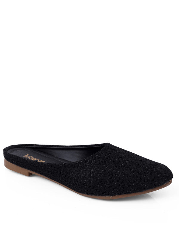 Women s Plain Black Canvas Closed Toe Bellies