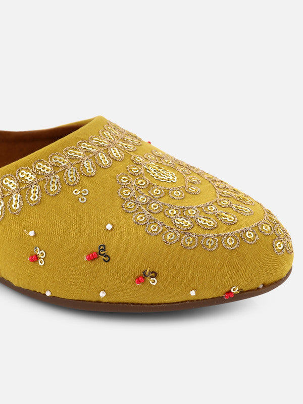 Women's Mustard Yellow Canvas Embroidered Pointed Shape Ethnic Bellies!!