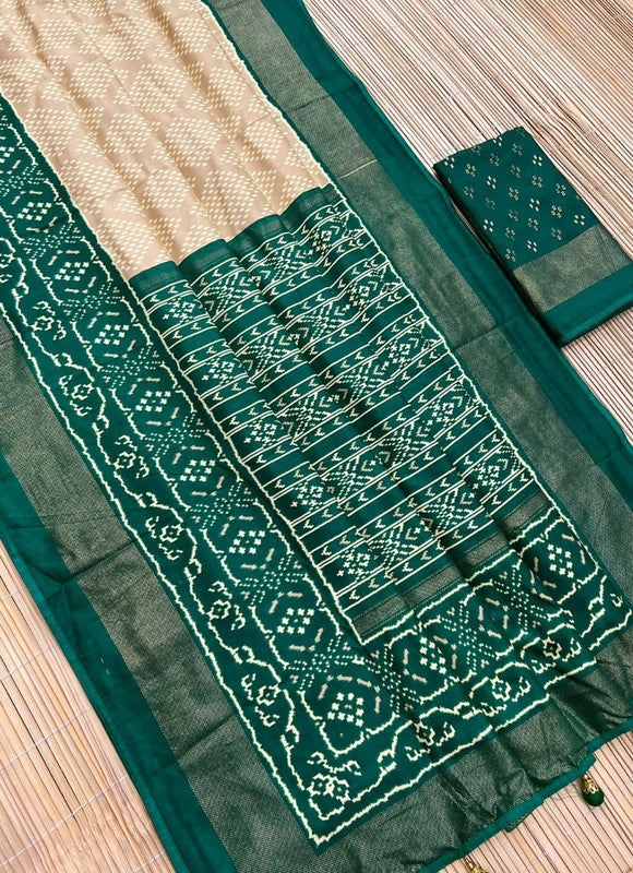 Green & Beige Coloured Soft Dolla Silk Patola Design with Heavy Foil Print & Fancy Tussels Women Party wear Saree with Blouse!!