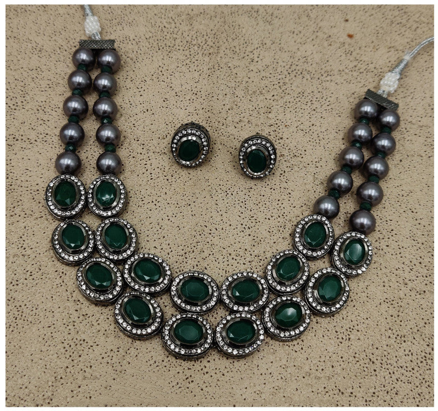 White & Dark Green Coloured Real Kundan Women Designer Black Mala Long set with earrings!!