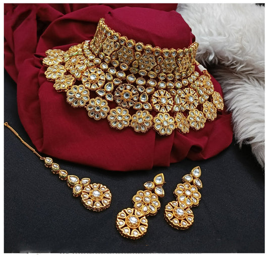 Beautiful Gold Plating Kundan Jewellery Necklace set with Earrings & Matha Patti!!