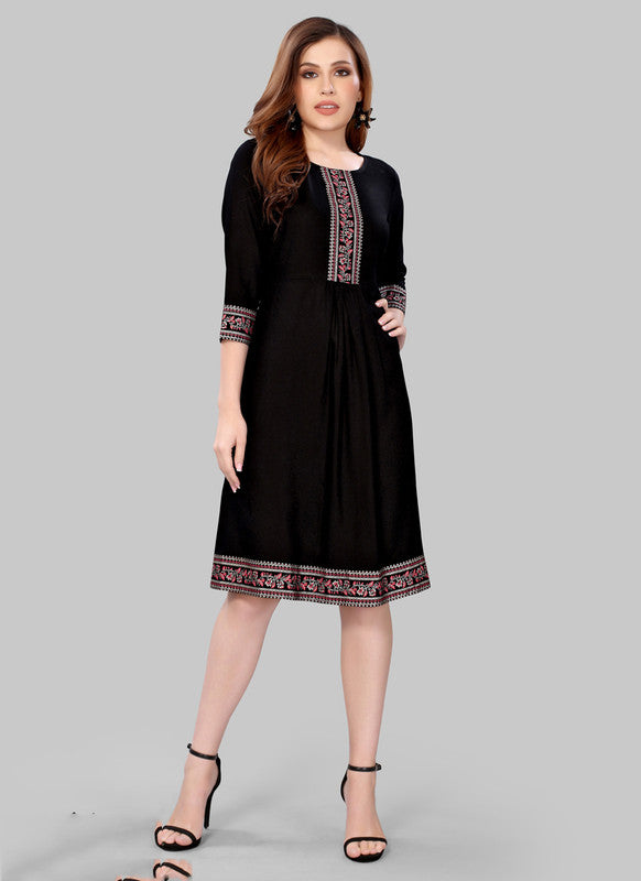 Black Coloured Premium Rayon Foil Printed 3/4 Sleeves Round Neck Knee Length Women Party/Daily wear Western Dress!!