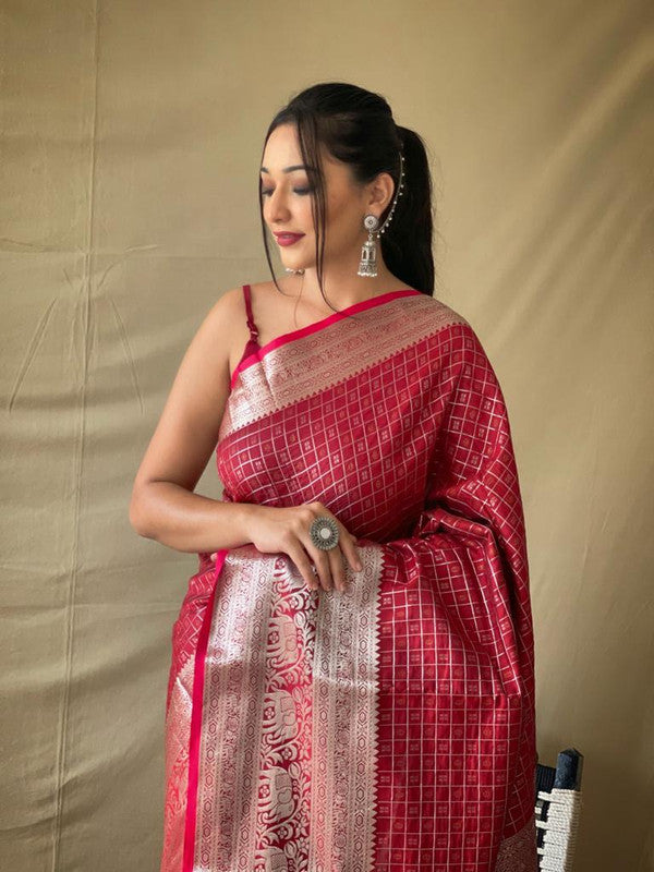 Dark Pink & Red Coloured Beautiful Shiny Checks with Rich Pallu and attractive Border Women Party wear Soft Silk Saree with Blouse!!