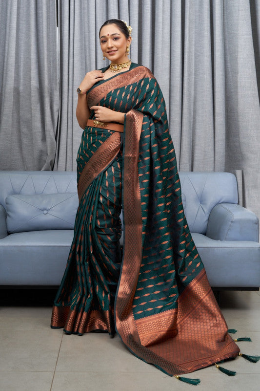 Green Coloured Soft Silk Jacquard Weaving Design Rich pallu with Elegant Copper Zari Women Designer Party wear Saree with Blouse!!