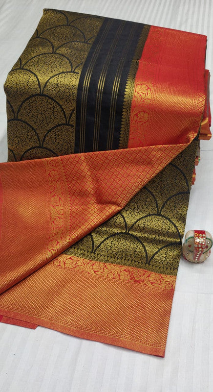 EXCLUSIVE RICH AND CLASSY SOFT FABRIC WITH CONTRAST BORDER N PALLU WITH RICH MOTIVES