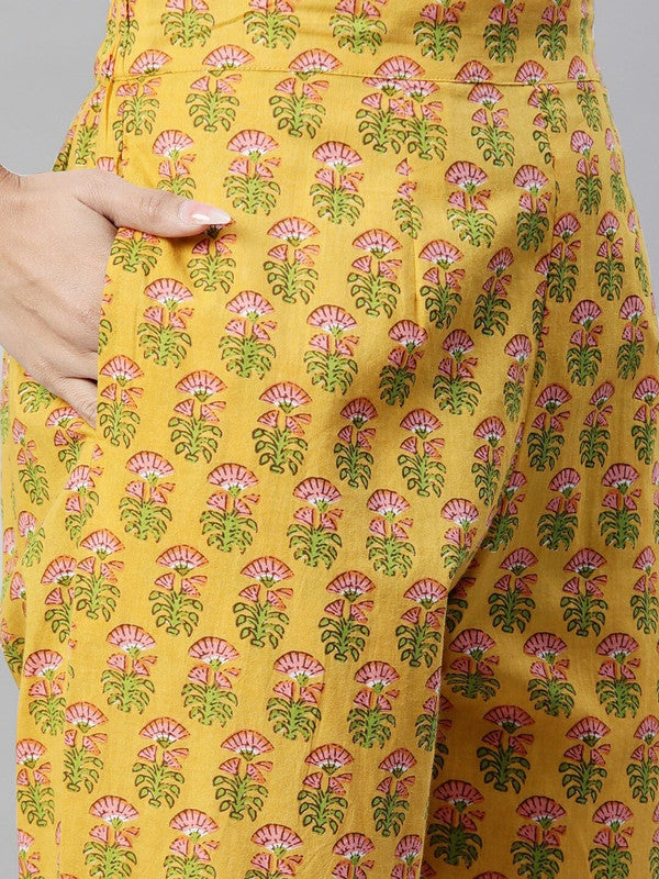Patterned womenswear trousers: floral trousers and with motifs | Promod