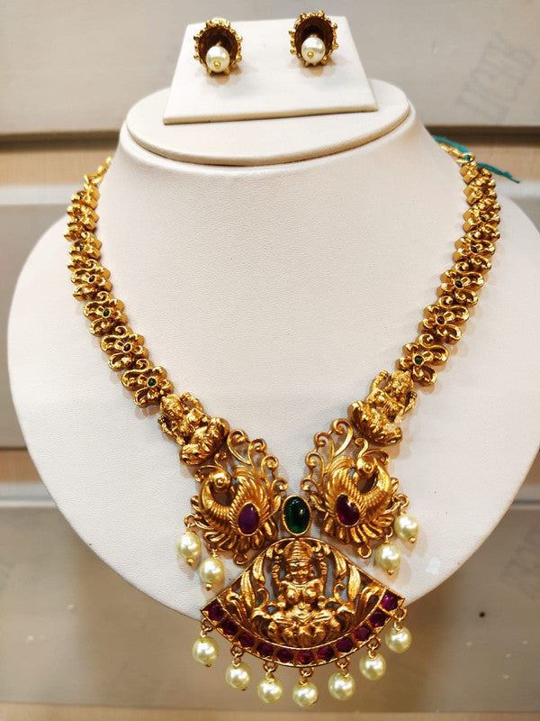 Exclusive Plain Gold Lakshmi Necklace set with Ear Rings!!