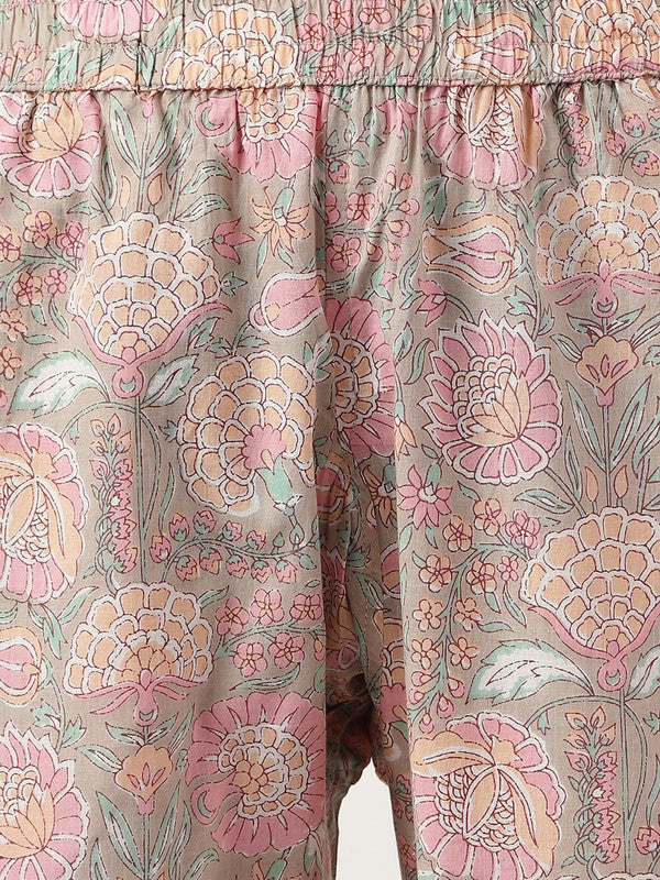 Light Pink & Multi Coloured Pure Cotton Floral Printed Round Neck 3/4 Sleeves Woman Designer Stylish Top & Trousers Night suit!!