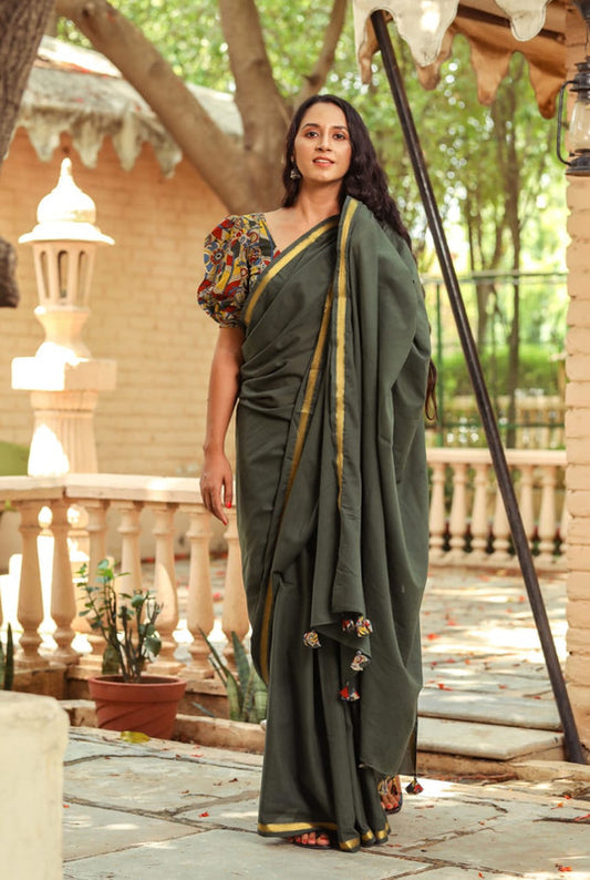 Dark Grey Coloured Pure Cotton with Beautiful Jari Border Women Party/Daily wear Designer Cotton Saree with Blouse!!