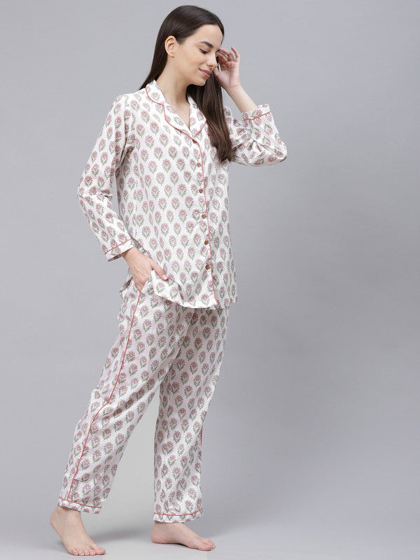 White & Pink Coloured Pure Cotton Floral Printed Round Neck 3/4 Sleeves Woman Designer Stylish Top & Trousers Night suit!!