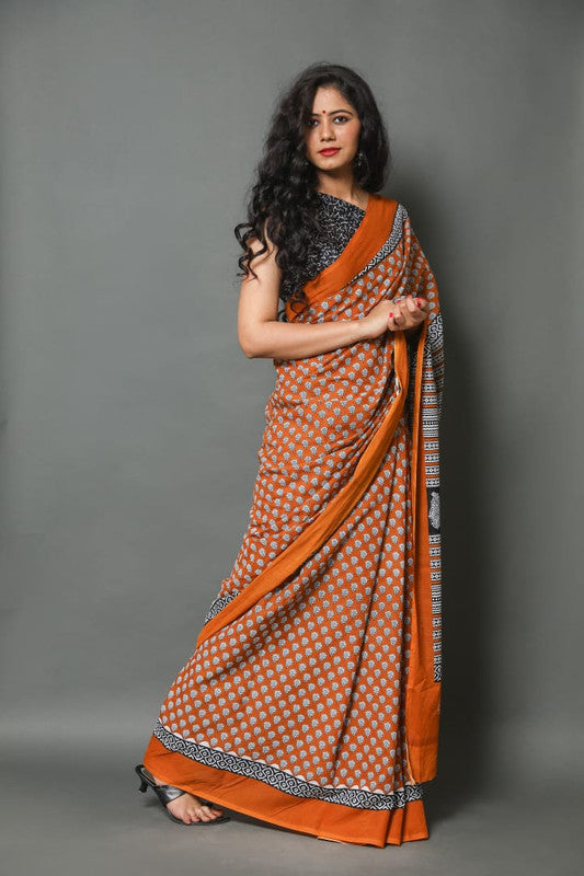 Red & Grey Coloured Exclusive Hand Printed Mul Cotton Saree with Blouse!!