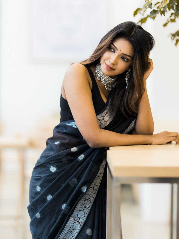The Most Epic Designer Sarees That Are Trending Right Now!