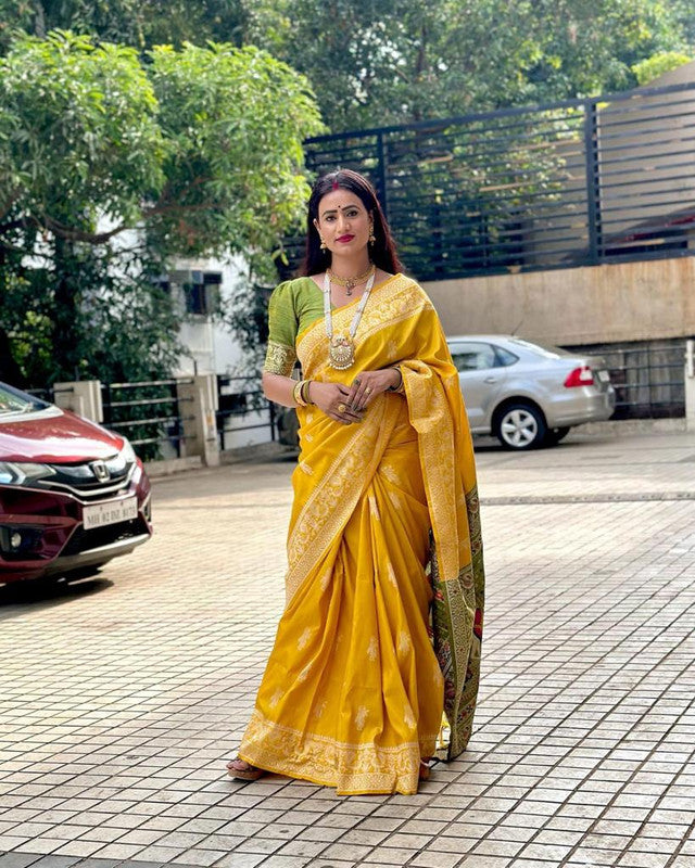 Buy Mustard Yellow Sarees for Women by Choiceit Online | Ajio.com