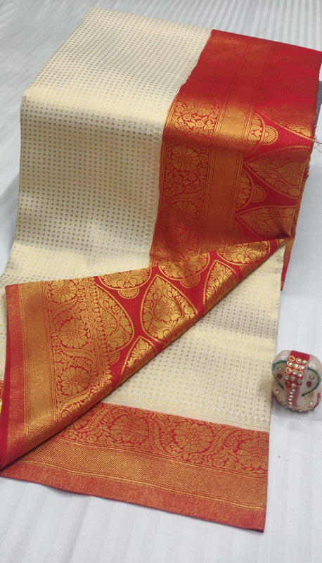 EXCLUSIVE RICH AND CLASSY SOFT FABRIC WITH CONTRAST BORDER N PALLU WITH RICH MOTIVES