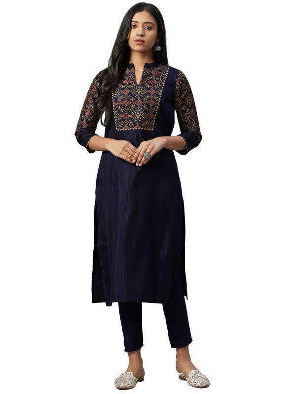 Navy Blue Coloured Poly Silk with Digital Print mandarin collar 3/4 Sleeves Side Slits Women Designer Casual/Daily wear Kurti!!