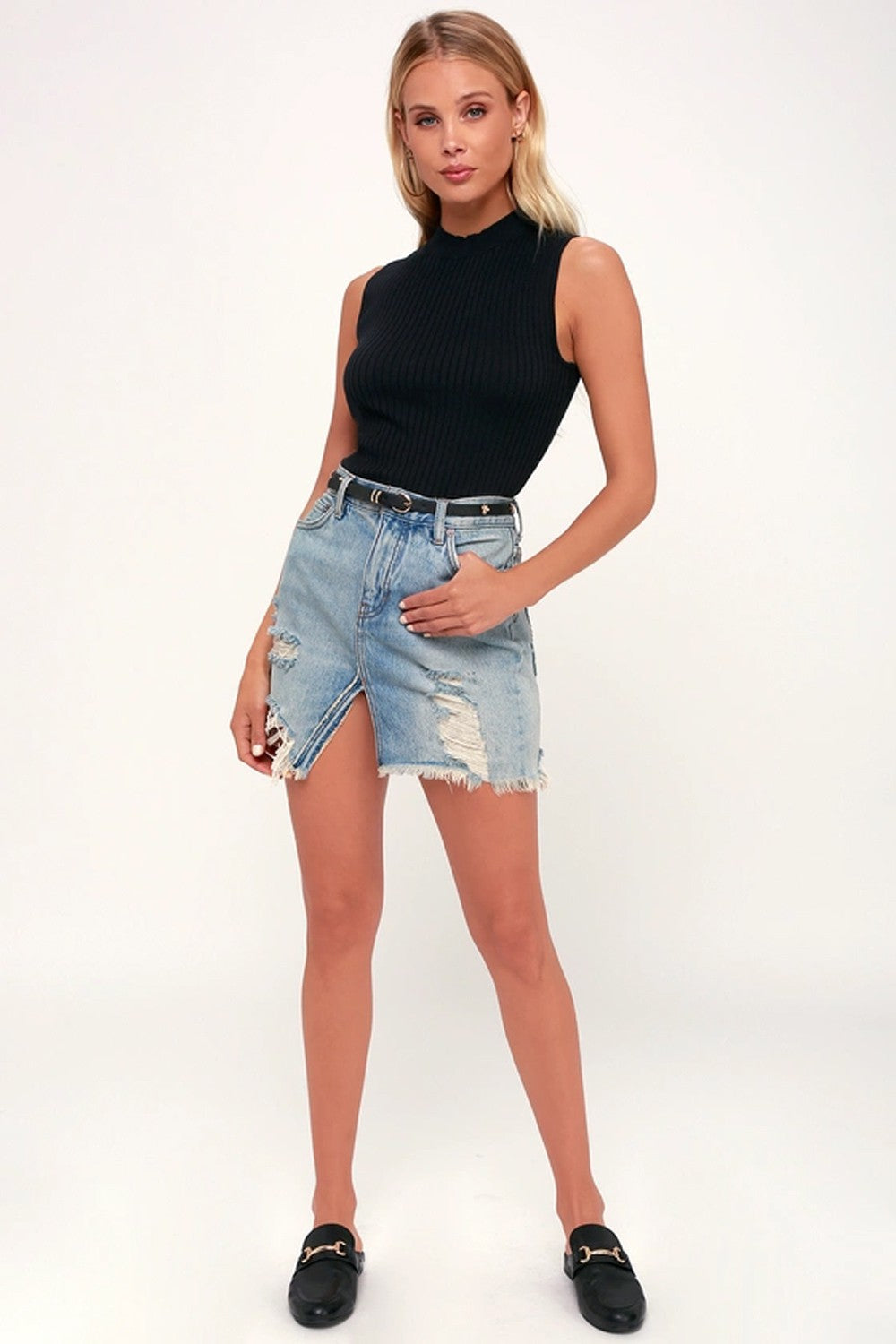 Casual Sleeveless Solid Black Cotton Blend Crop Top!!